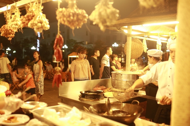 Chợ quê phố biển đón hàng ngàn lượt khách ảnh 10